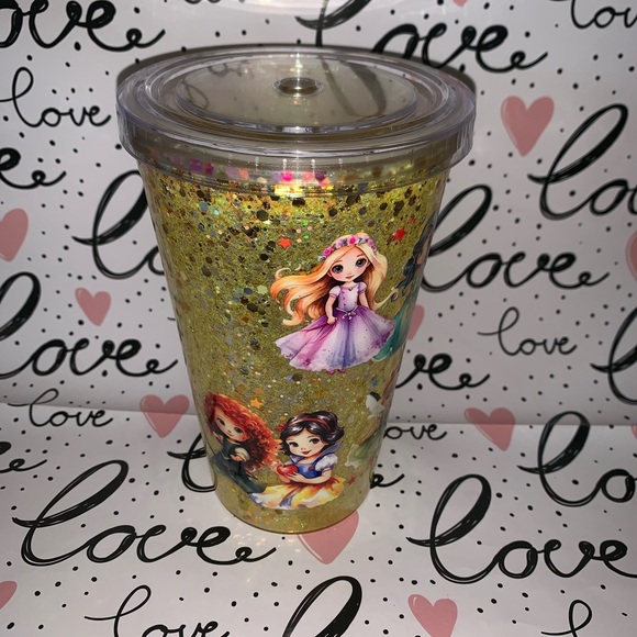 Princesses Polycrilic Tumbler - Picture 2 of 3